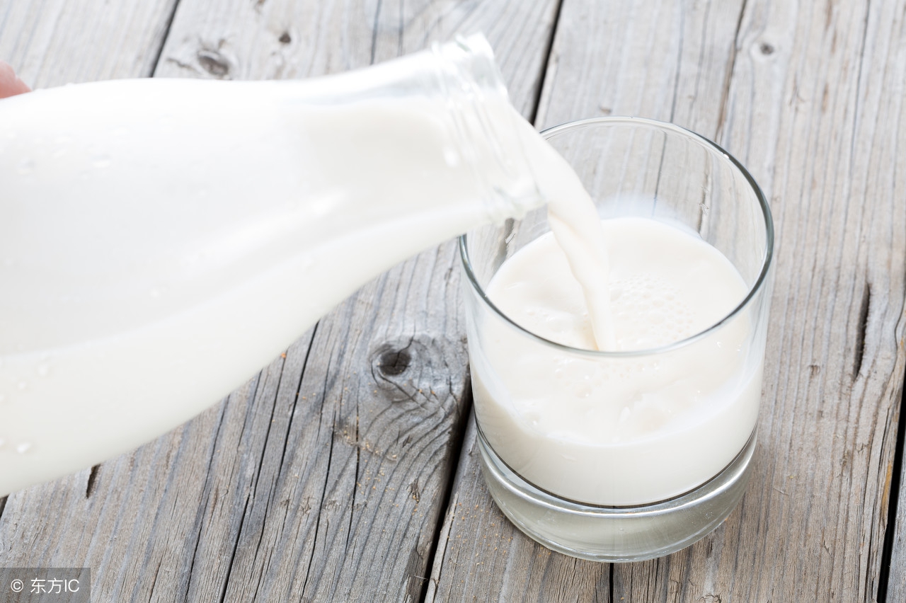 宝宝脸上长湿疹妈妈饮食注意什么,又到湿疹高发期如何预防是关键