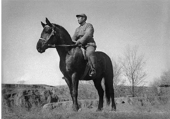 历史的星空||伟人风采(七)——*德朱**:朴素的革命者(一)