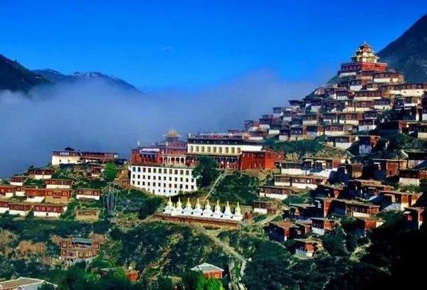 果洛著名寺院,果洛的藏传佛教寺院