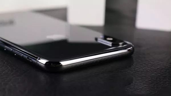 卡贴机便宜那么多能买吗,卡贴机和正常有锁机有什么区别