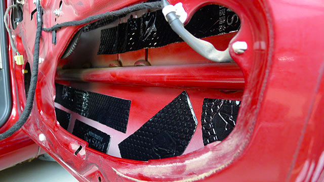 自来水老客户雪佛兰乐风更换车载导航与升级汽车音响!昆明静丰