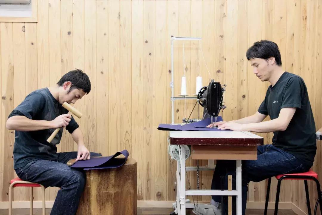 全世界只有京都一家门店，50年前的包，他说依然可以1天做同款