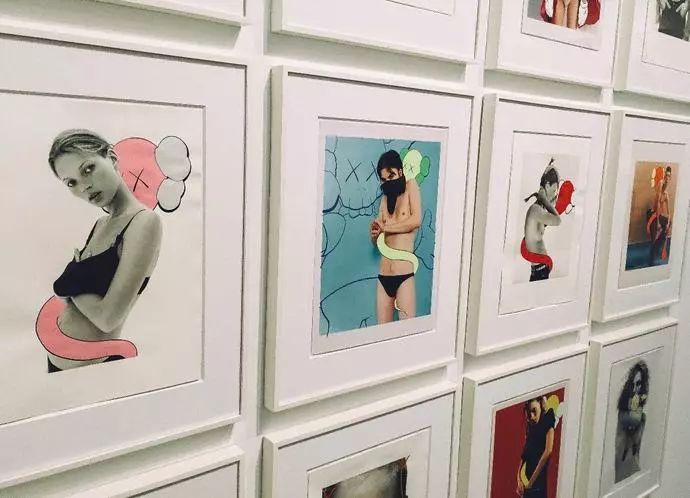 六块钱穿上Supreme不是梦，突破次元壁来圈钱！