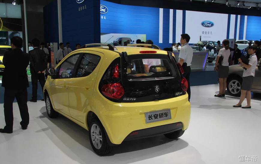 奔奔mini开车感受,长安奔奔mini驾驶第一视角