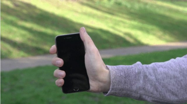 如何清理手机钢化膜胶痕,手机钢化膜脏了有什么补救的方法