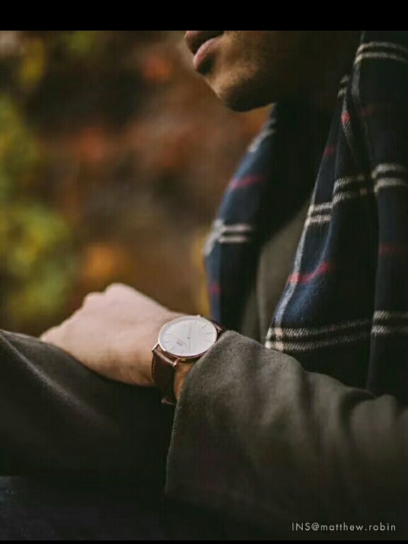 好看又实用的dw手表,dw手表全黑款