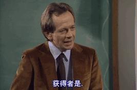 因作弊，小哥被逼*光脱**衣服裸考……