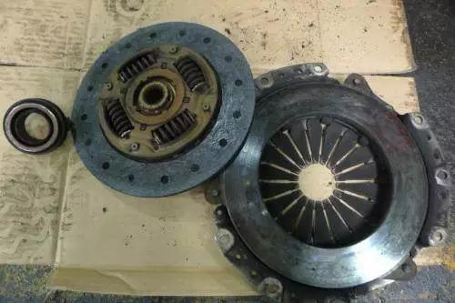 车辆有味道用什么去除,车辆有油味