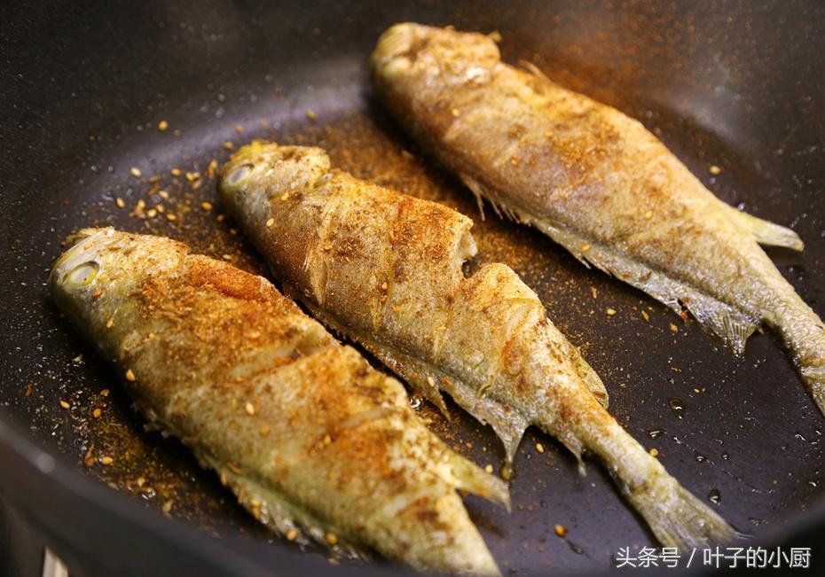 煎鱼不散的小窍门,煎鱼不腥的小诀窍