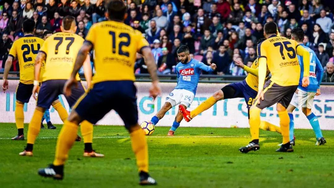 伟大的足球以弱胜强,伟大的球员永远面对质疑和谩骂