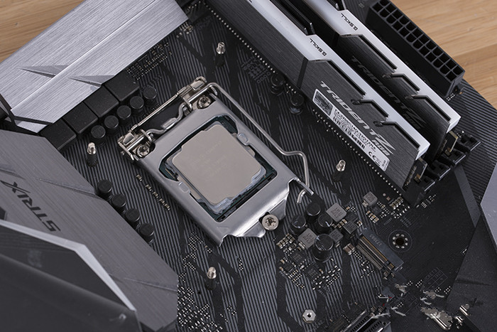 酷冷至尊冰神g360水冷测评,酷冷至尊冰神g240水冷