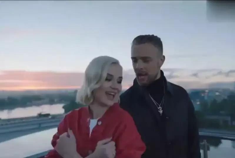 观看世界杯主题曲MV的正确姿势