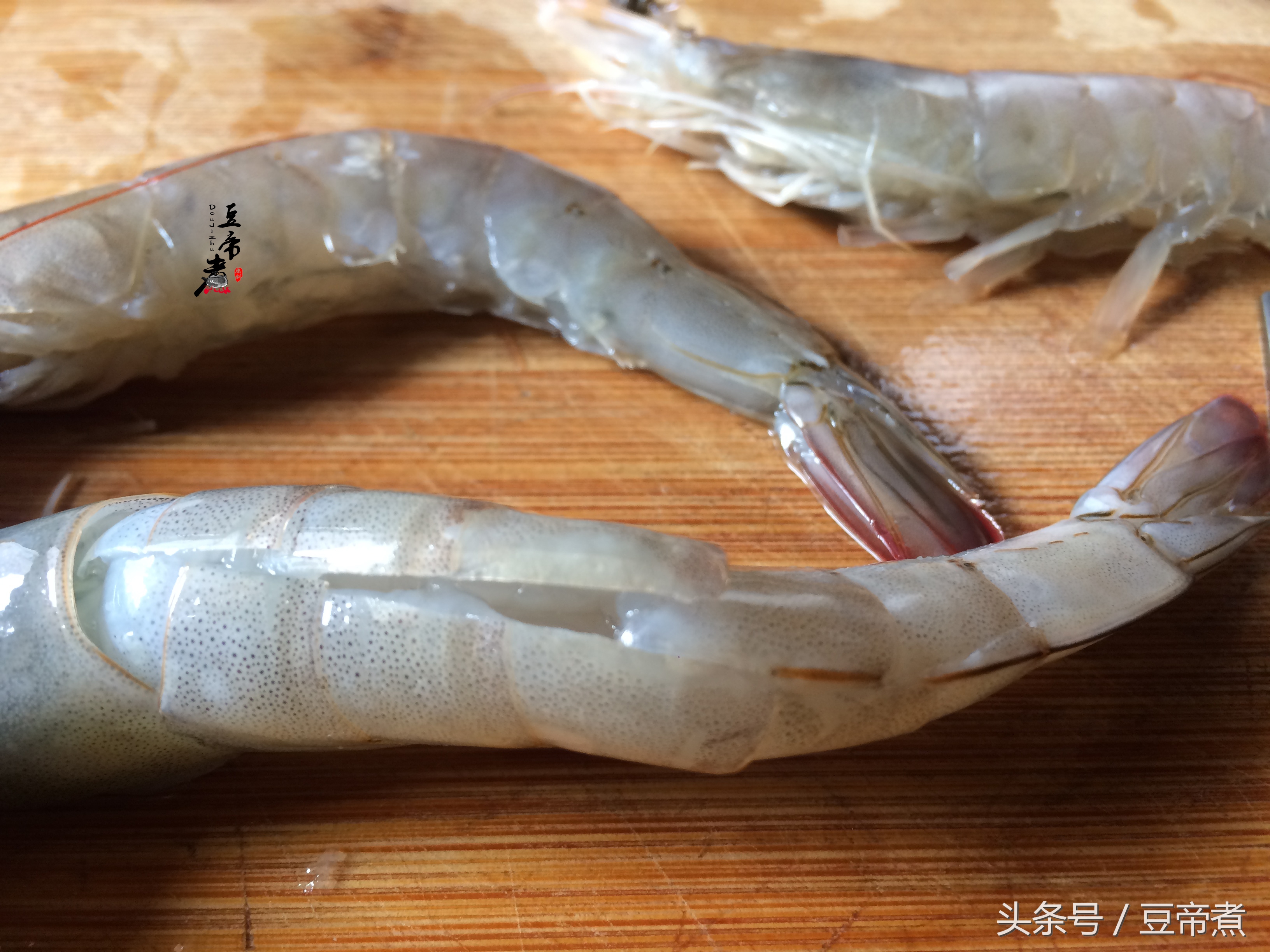 虾的10种最佳吃法水煮不用啤酒,虾煮几分钟会更嫩更好吃