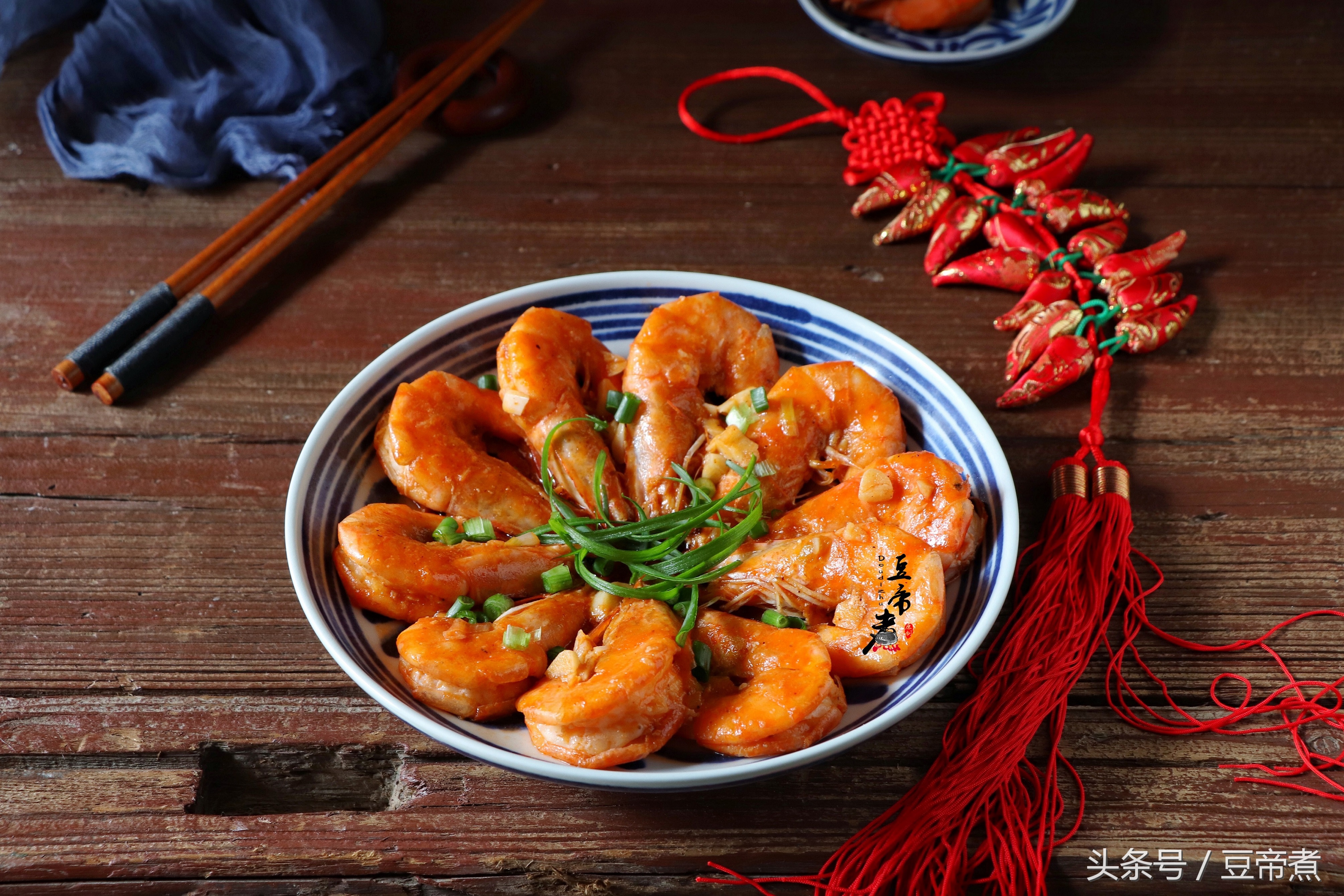 虾的10种最佳吃法水煮不用啤酒,虾煮几分钟会更嫩更好吃