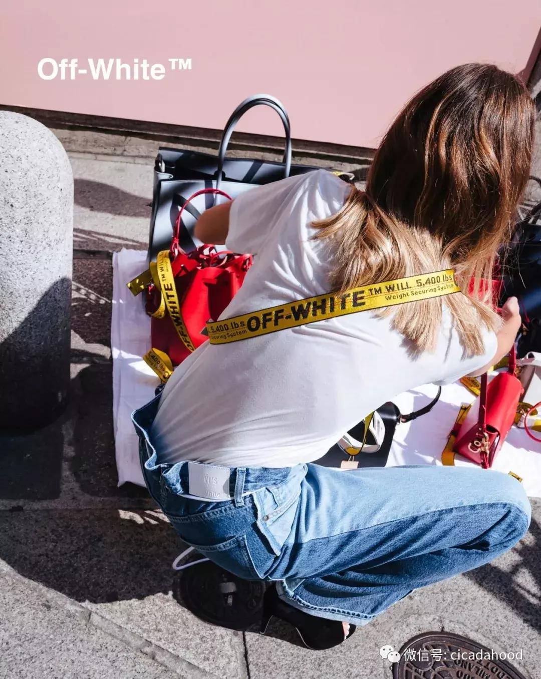 穿假货很尴尬,穿假货到底有多自信