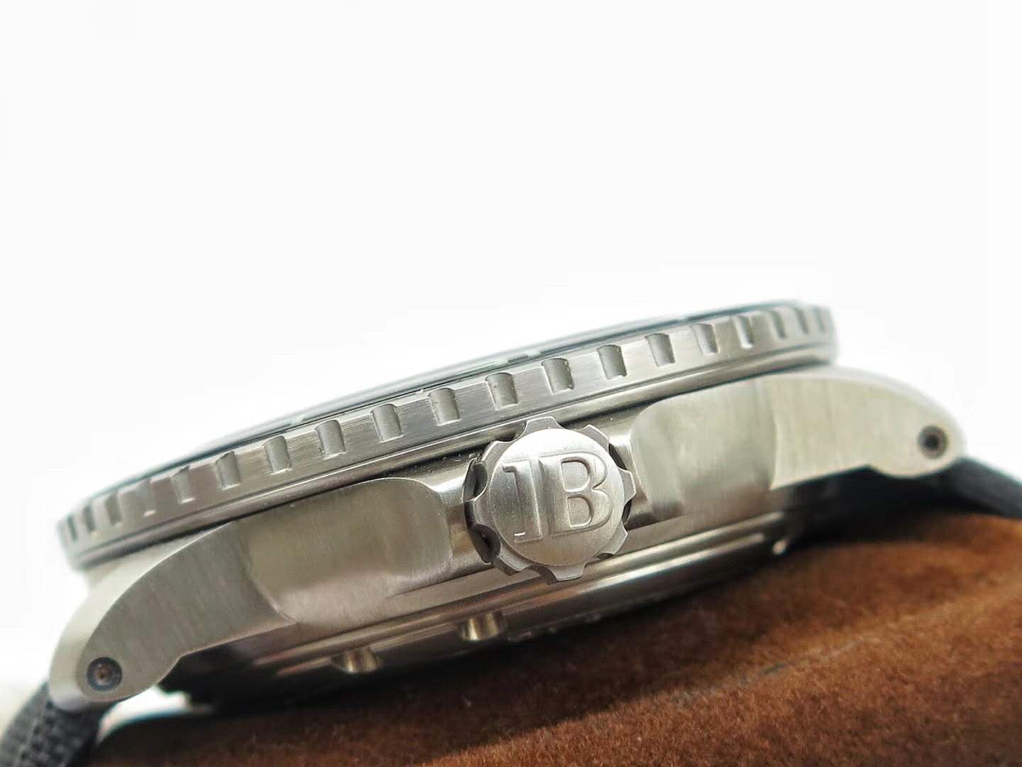 冰哥说表宝珀五十噚系列腕表鉴赏,zf宝珀五十噚5015