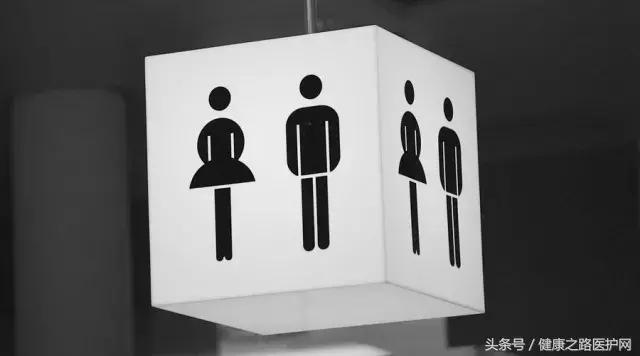 公共厕所哪个隔间最干净，一不小心会染上病吗？