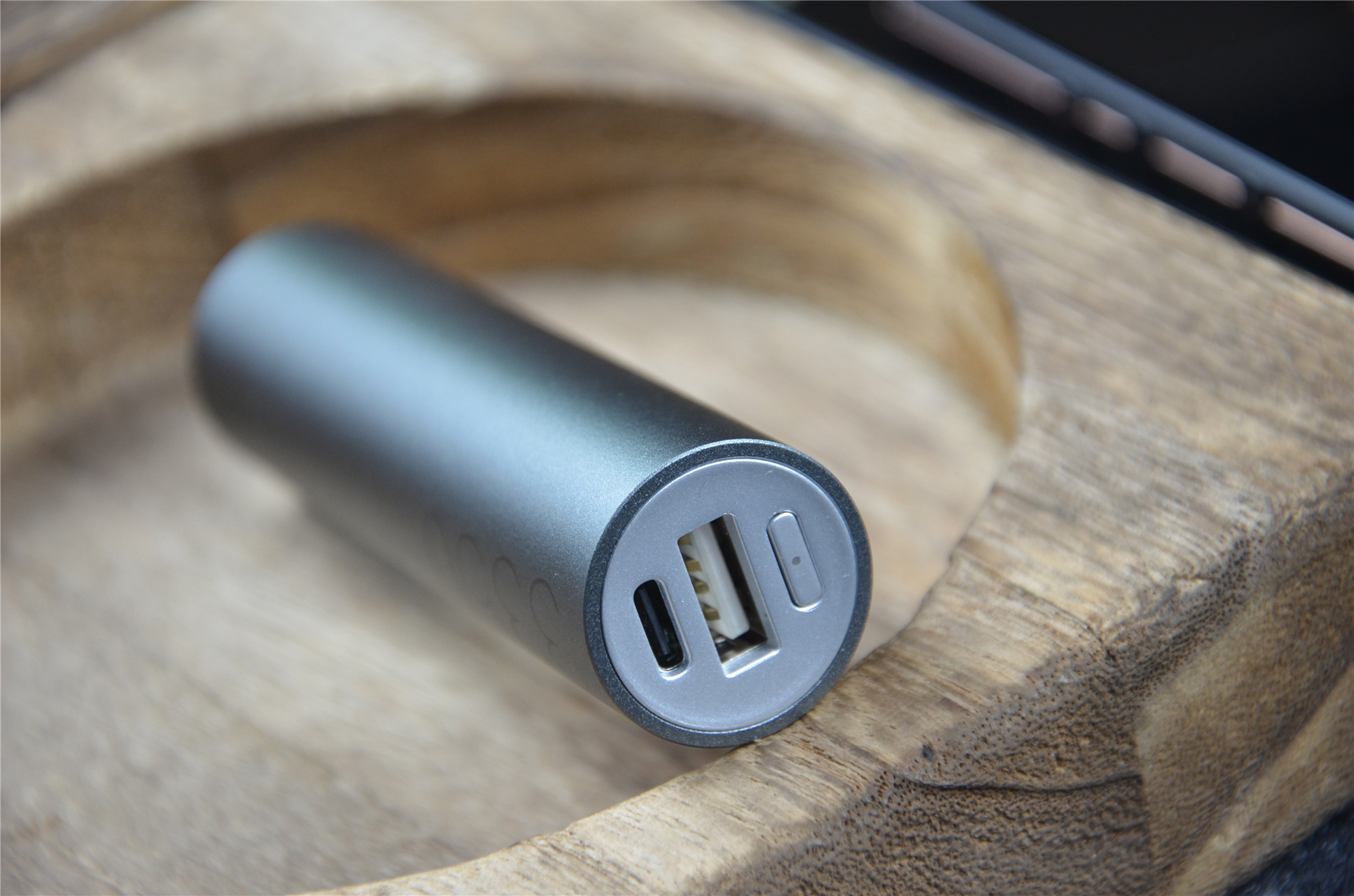 锤子手机2021新机评测,锤子快充头18w评测