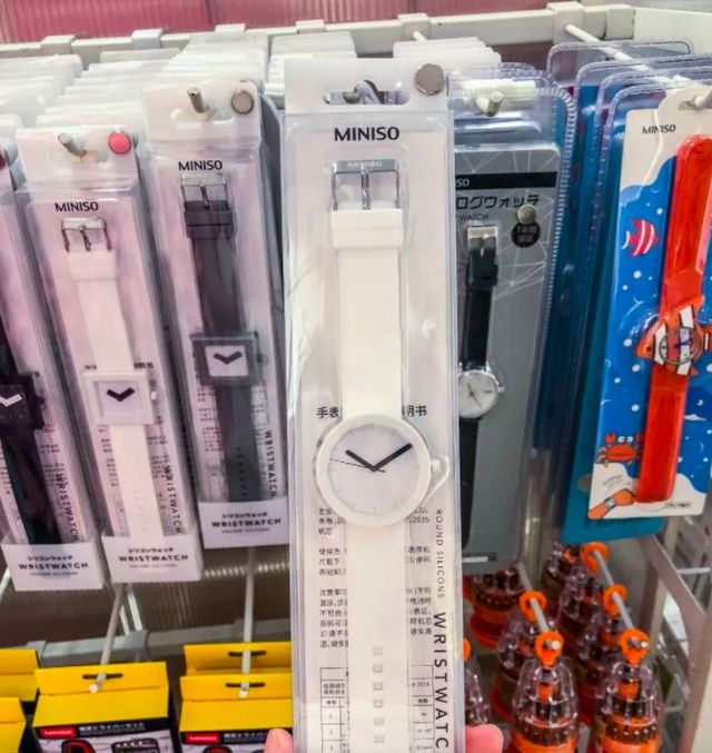 miniso抖音旗舰店,miniso名创优品hellokitty盲盒