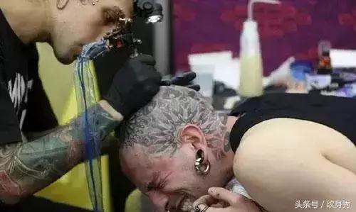 你知道纹身有多疼吗,告诉你纹身有多疼