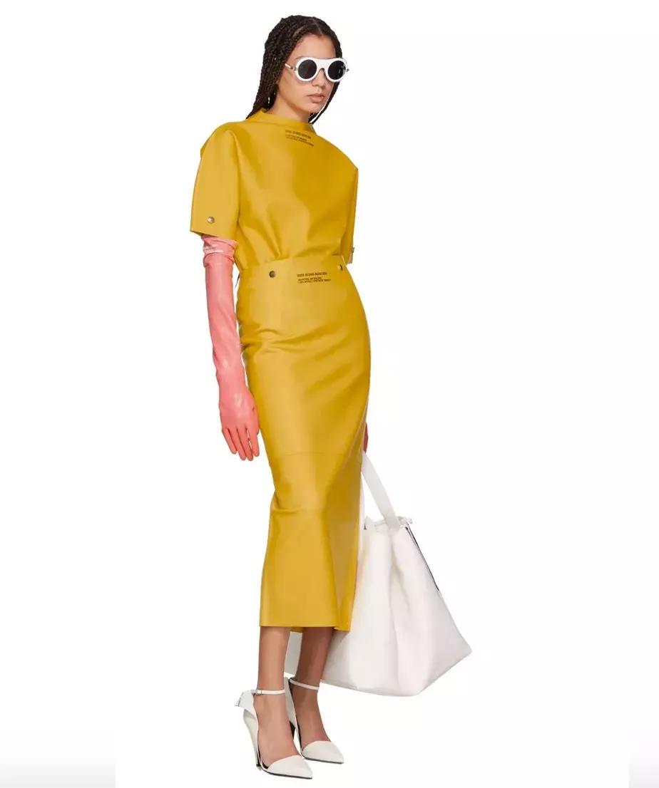 CK刷碗手套2400,GUCCI洗澡筐8千……我仿佛走进了“顶奢两元店”