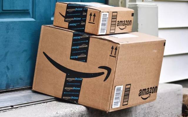 jimmychoo的产品介绍,jimmychoo韩国新品发布会