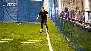 足球技巧：罗纳尔迪尼奥的五个经典过人技巧教学