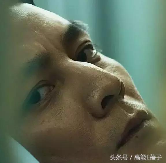 别傻了！蔡徐坤、Angelababy都根治不掉的黑头，微商神器能去除？