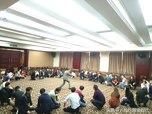 明冠股份第四期培训班圆满结束，五月再聚首！