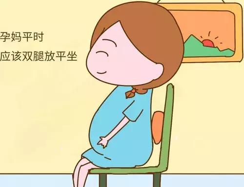 孕妈妈应对双脚浮肿，可从选择合适的鞋子着手