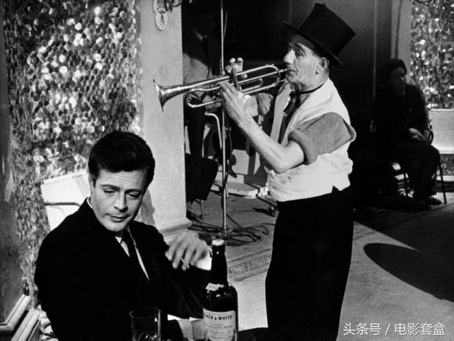 费里尼罗马解析,费里尼在罗马这本书怎么样