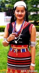 多彩多姿的民族服饰,奇特绚丽的民族服饰