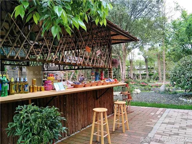 又一家高颜值花园音乐烤吧入驻郫都，趁五一快去痛快的搓一顿吧！