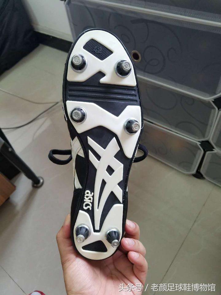 1994世界杯足球鞋回顾视频,2010世界杯足球鞋款式