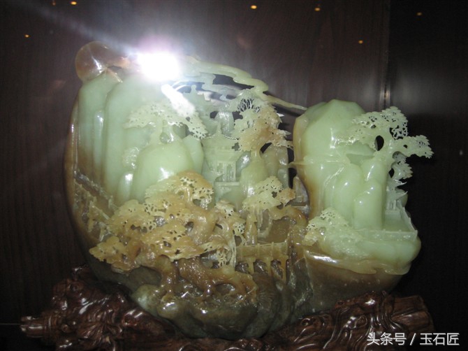 岫玉雕刻的大玉璧摆件简介图片,岫玉雕刻玉马摆件价格