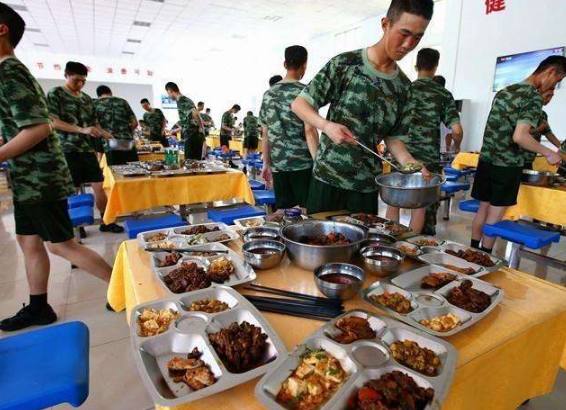 各国军营的伙食,美国军队伙食中国菜
