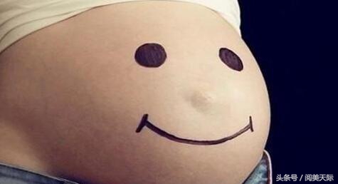 孕妇肚子长妊娠纹图片,孕妇肚子上一般有妊娠纹吗