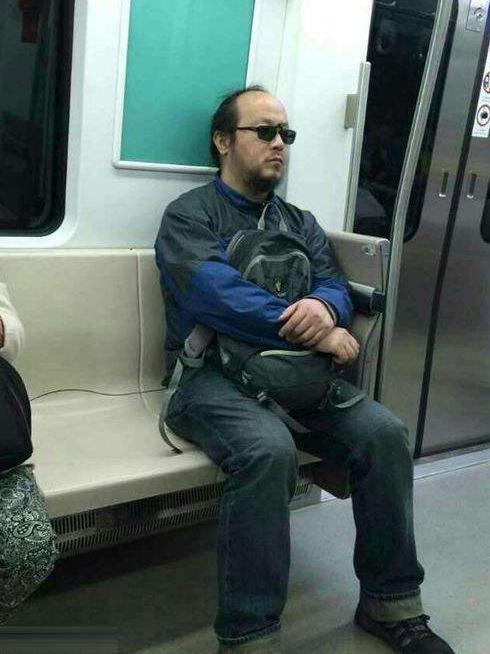 窦唯亮相音乐节,窦唯最近表演现场