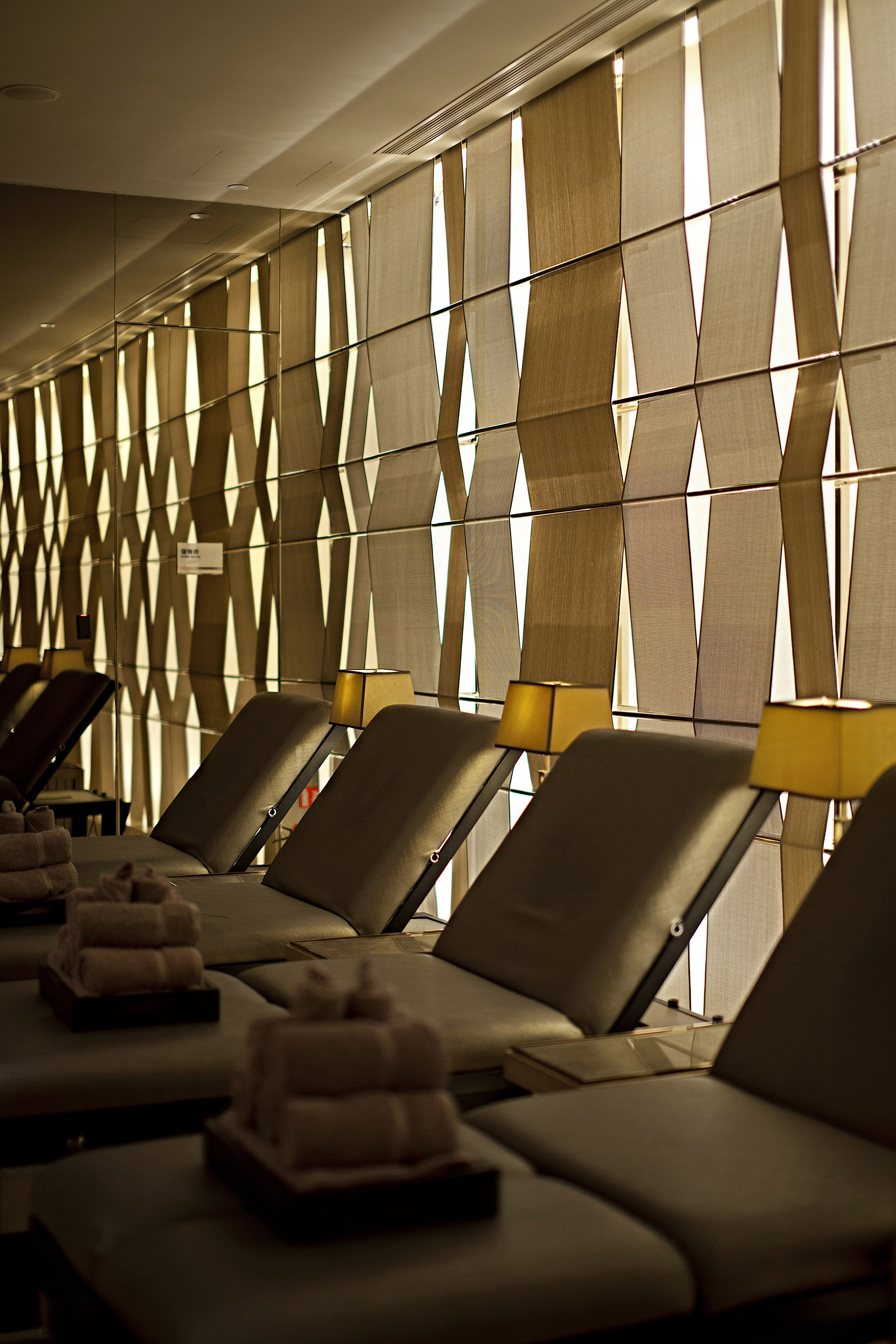 婢抽棬鍚夋簮姘寸枟,婢抽棬澹瑰彿姘寸枟