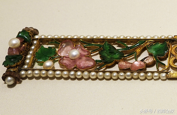 清宫好看的头饰,清宫后妃戴什么头饰