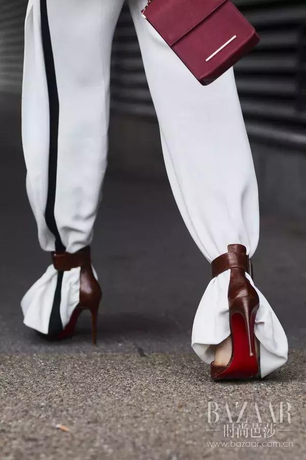 我拗了40分钟造型出门,怎么就败给了人家的一只裤脚?