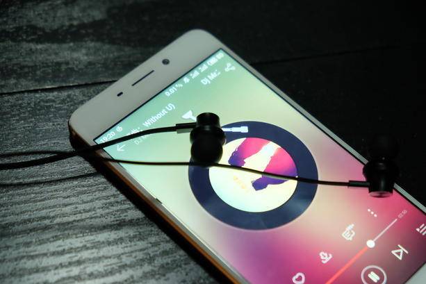 百元蓝牙耳机性价比之王漫步者z1,z1耳机测评