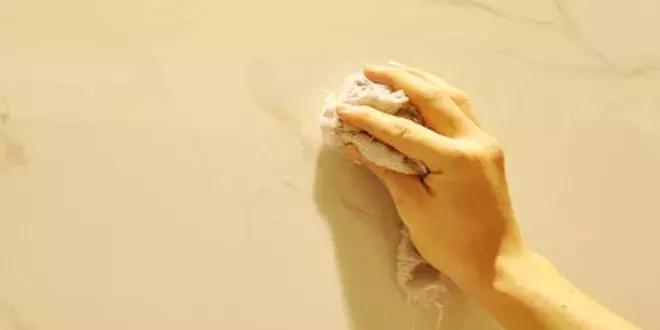 怎样才能把瓷砖的污渍清干净,刚刚铺好的瓷砖怎么去除水渍