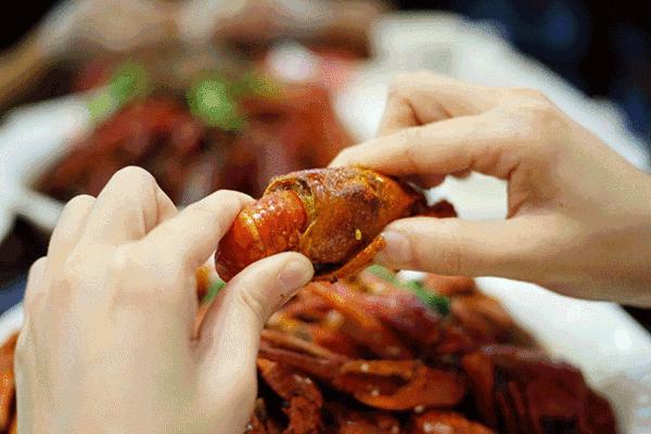 郑州好吃的龙虾推荐,全网最好吃的小龙虾推荐