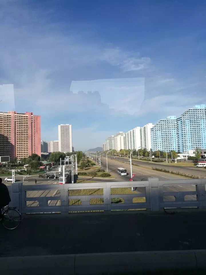 朝鲜平壤繁华景象,朝鲜看丹东城市面貌