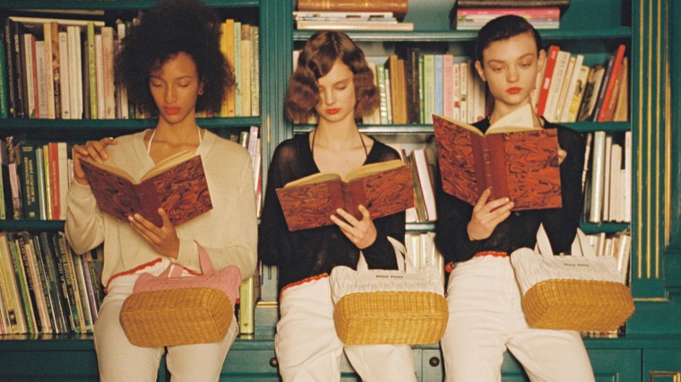 初夏北上展览合集/miumiu精选手袋报价