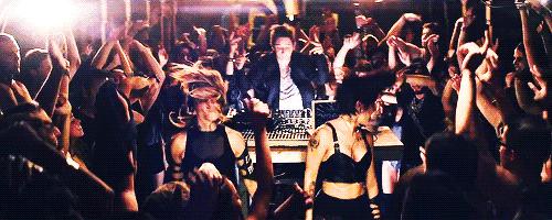 范冰冰刘亦菲倪妮娜扎同穿樱桃粉,娜扎和倪妮哪个好看