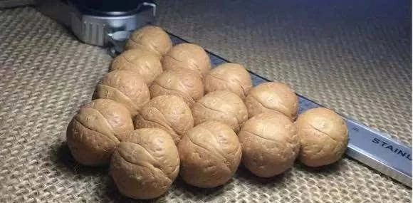 什么是凤眼菩提短桩,什么是凤眼菩提漏眼