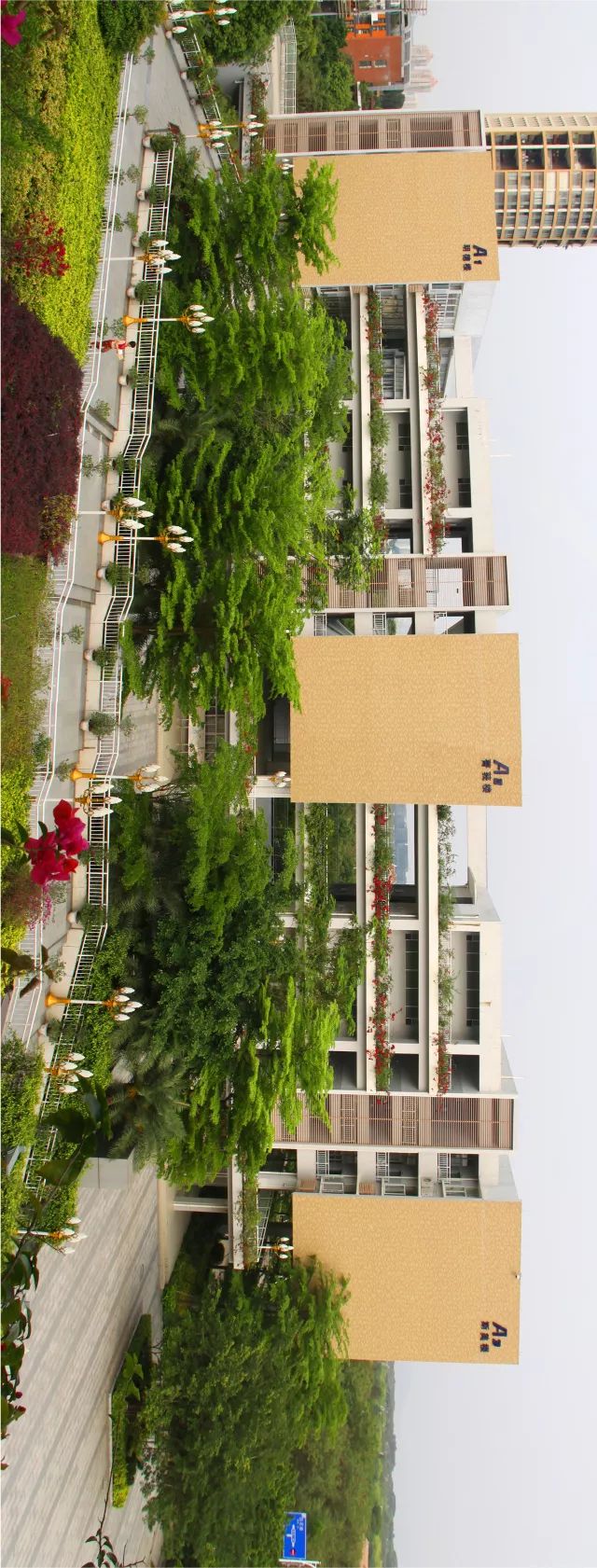 华侨城中学在哪里,华侨城中学口碑怎么样