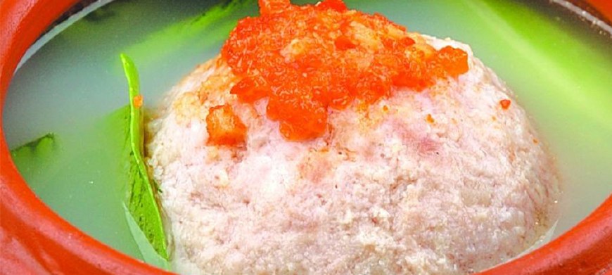 蟹粉狮子头采用了什么的做法,蟹粉狮子头怎么做好看